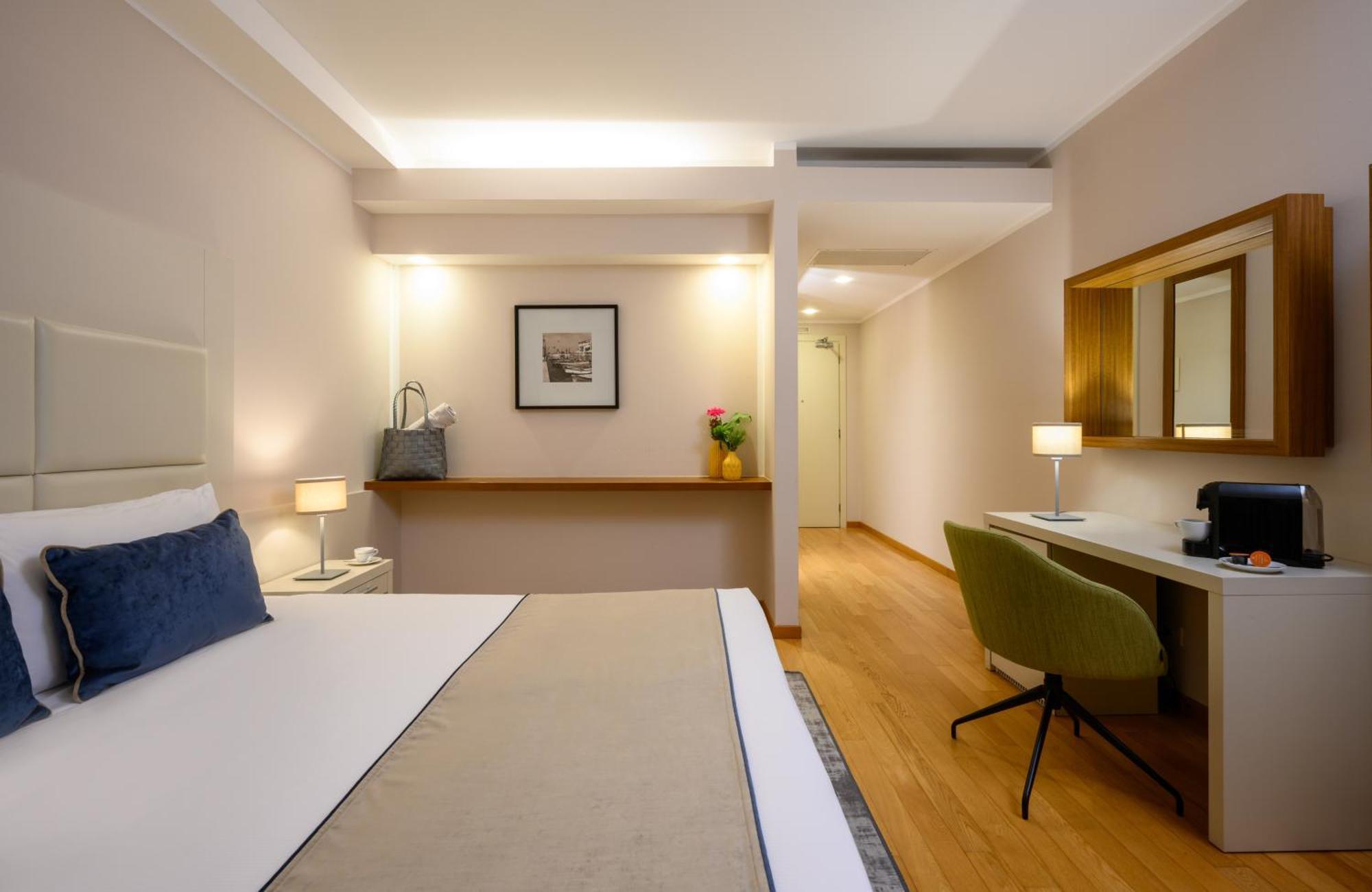 Leonardo Hotel Lago Di Garda - Wellness And Spa ลาซีเซ ภายนอก รูปภาพ