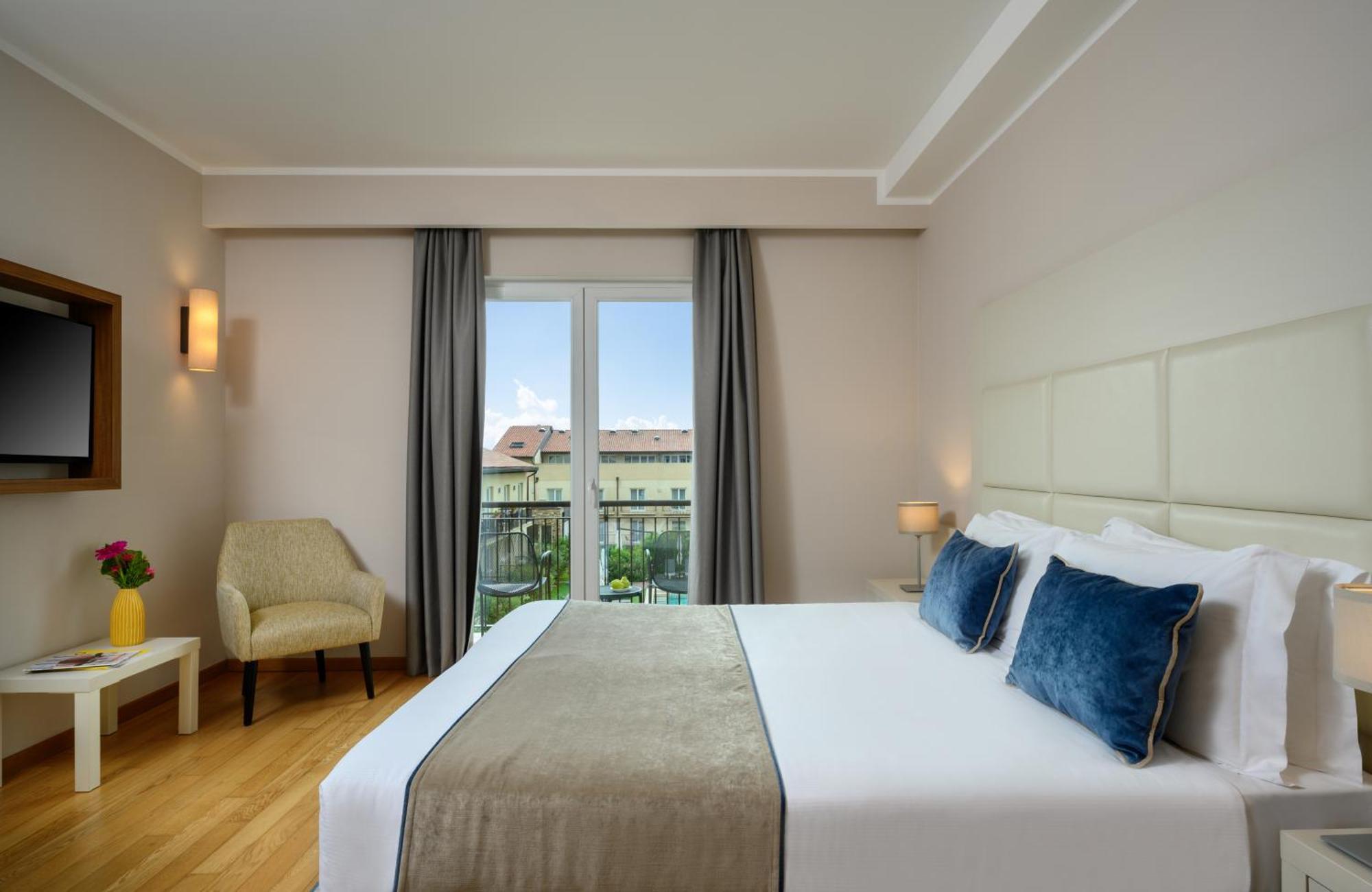 Leonardo Hotel Lago Di Garda - Wellness And Spa ลาซีเซ ภายนอก รูปภาพ