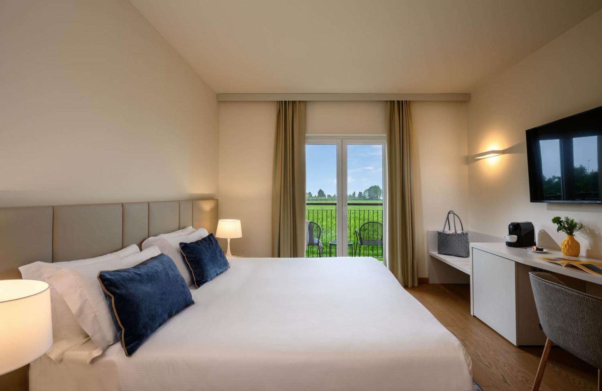 Leonardo Hotel Lago Di Garda - Wellness And Spa ลาซีเซ ภายนอก รูปภาพ