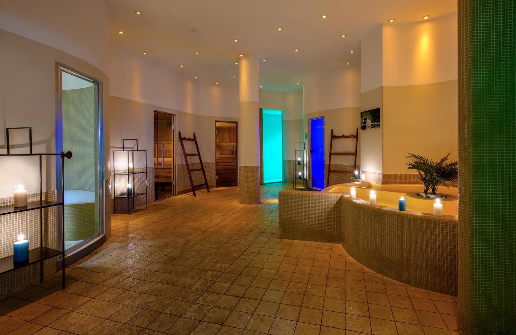 Leonardo Hotel Lago Di Garda - Wellness And Spa ลาซีเซ ภายนอก รูปภาพ